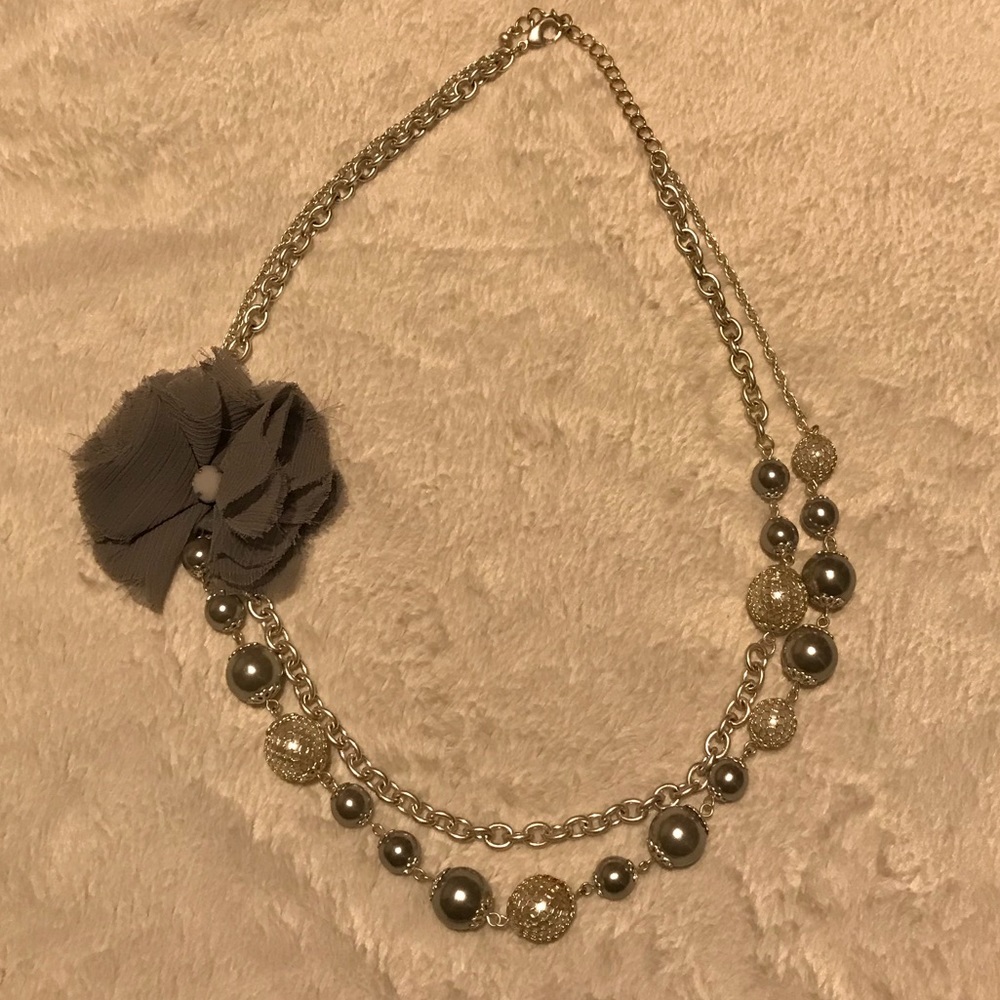 Costume jewelry, necklace with embellishments
